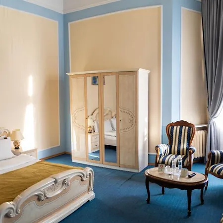 George Hotel 3*