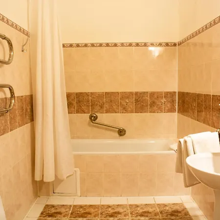 George Ξενοδοχείο