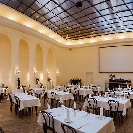Hotel George 3*