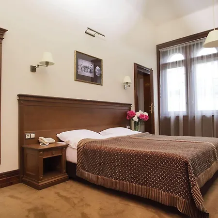 ジョージ ホテル