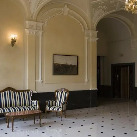 Hotel George
