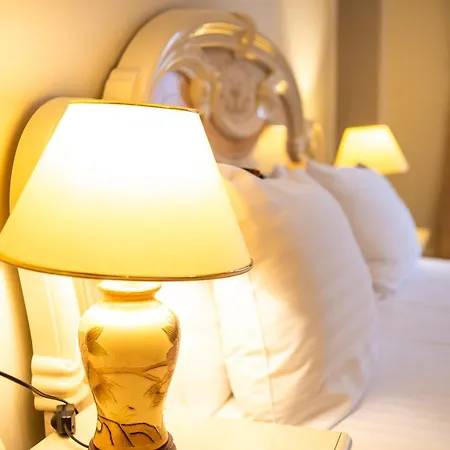 Hotel George 3*