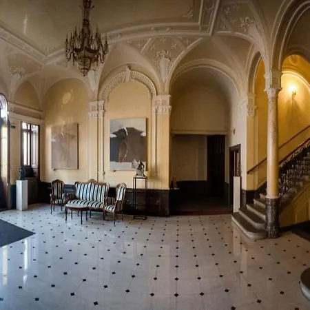 Hotel George