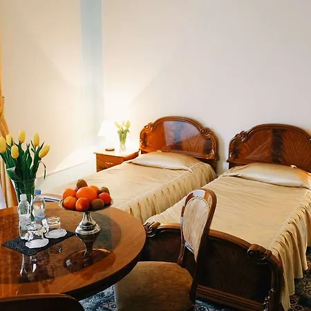 Hotel George 3*